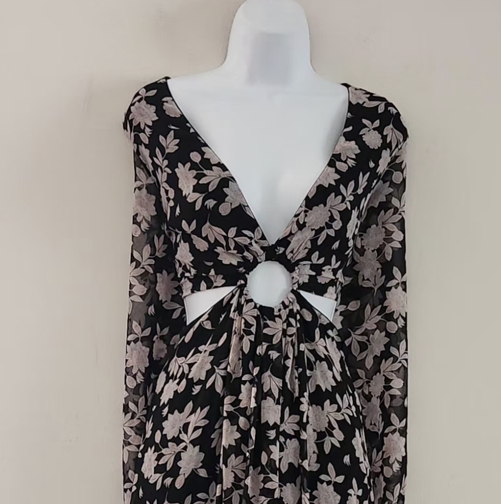 Bebe Floral Print Deep V-neck Sheer Long-Sleeve Maxi Dress Size L Color:Black